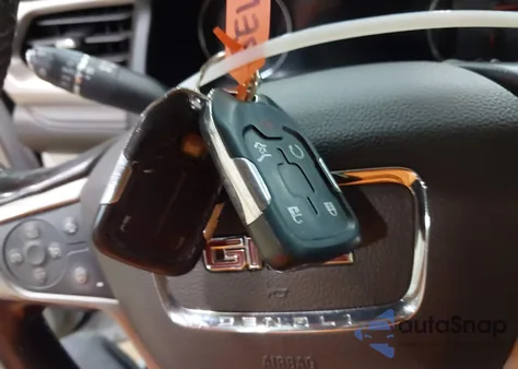 2017 GMC Acadia Denali z USA, uszkodzony, nr VIN 1GKKNXLS5HZ140539